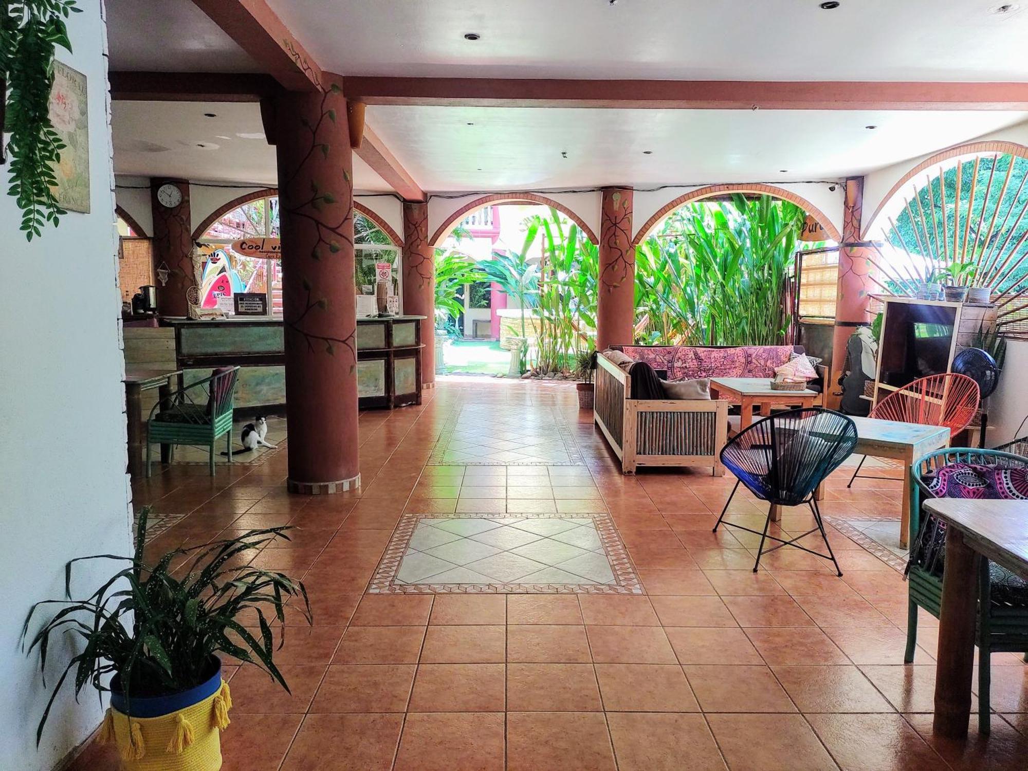 Cool Vibes Beach Hostel Dominical Buitenkant foto